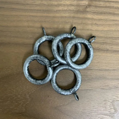 Anillo de cortina de cafetería con ojal